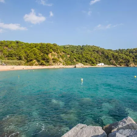 Sleeps 6 Villa